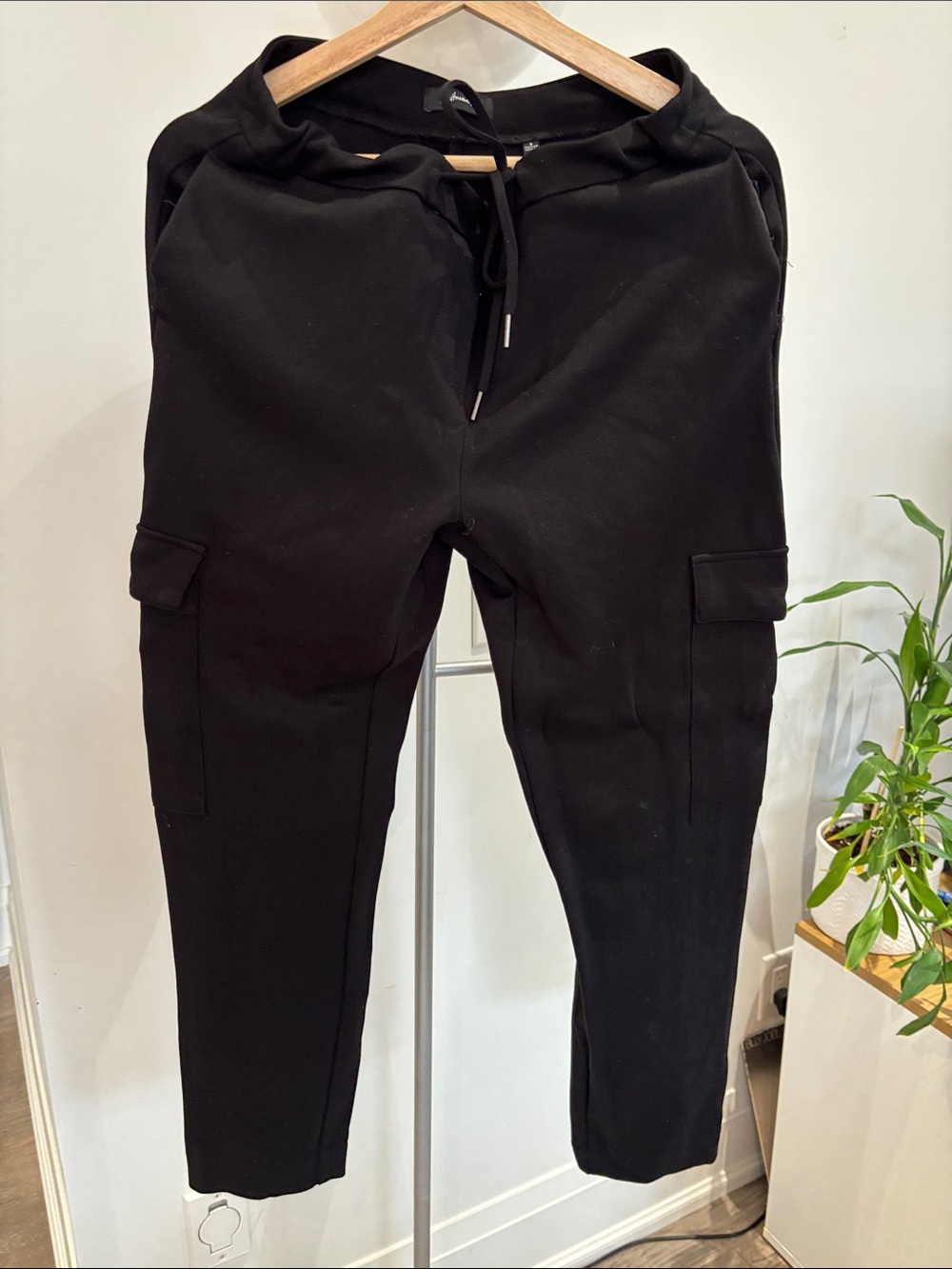 Reitmans Black Cargo Jogger Pants with Drawstring